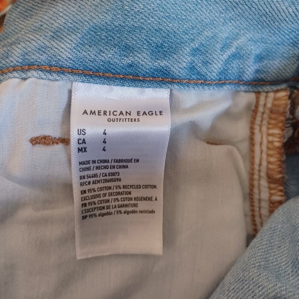AE Dreamy Drape Highest Rise Baggy Shorts Light Wash 4 - Picture 15 of 15